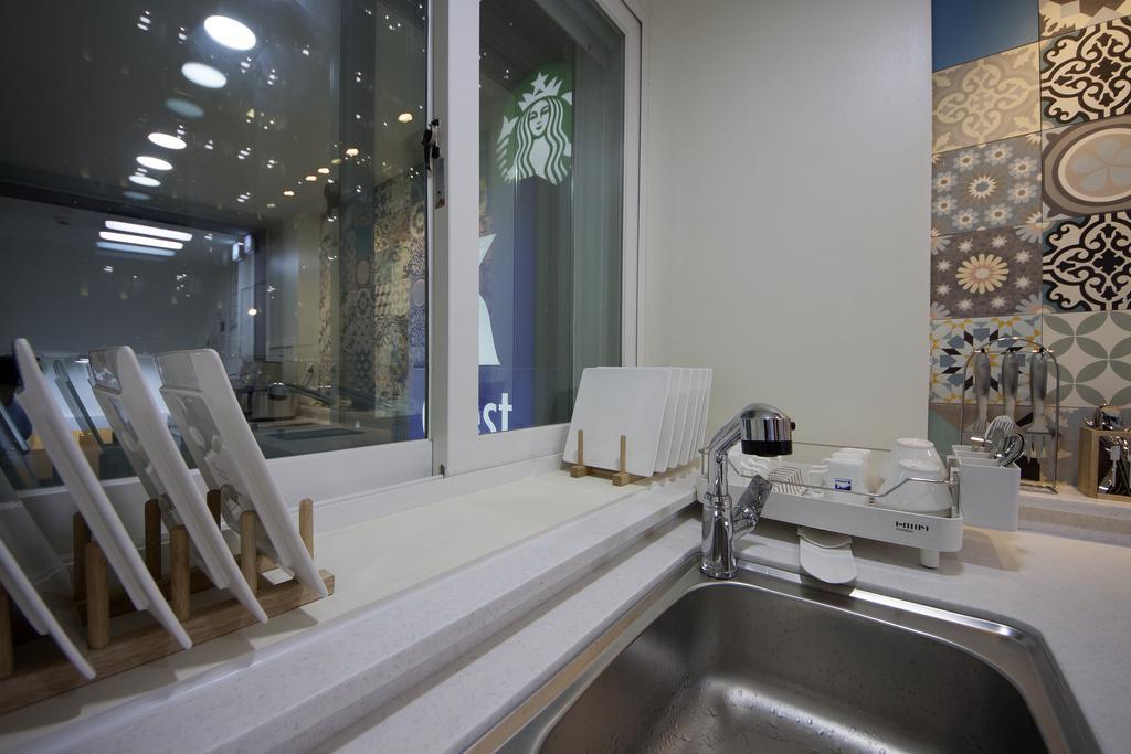K-Guesthouse Myeongdong 1 Сеул Экстерьер фото