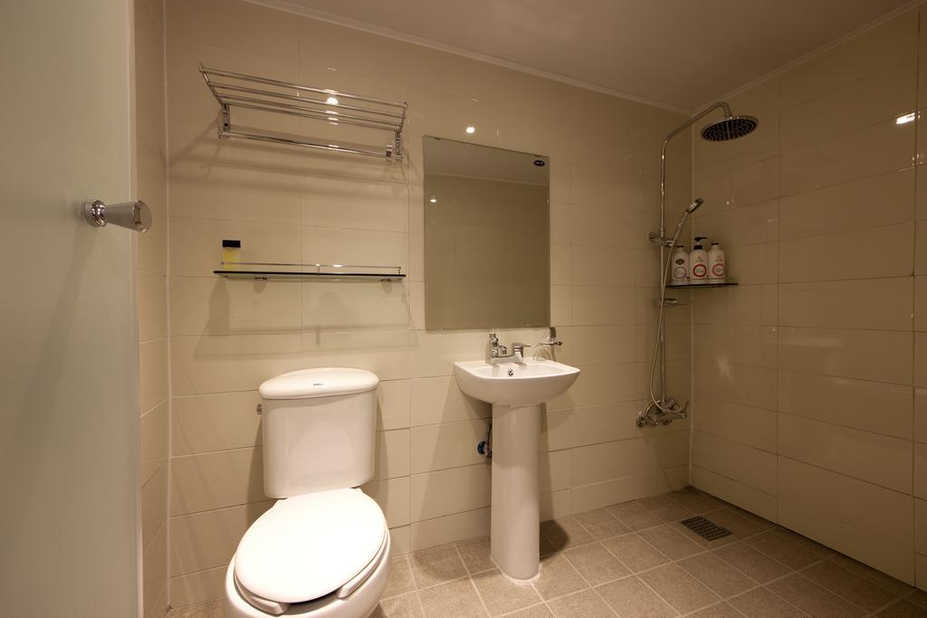 K-Guesthouse Myeongdong 1 Сеул Номер фото