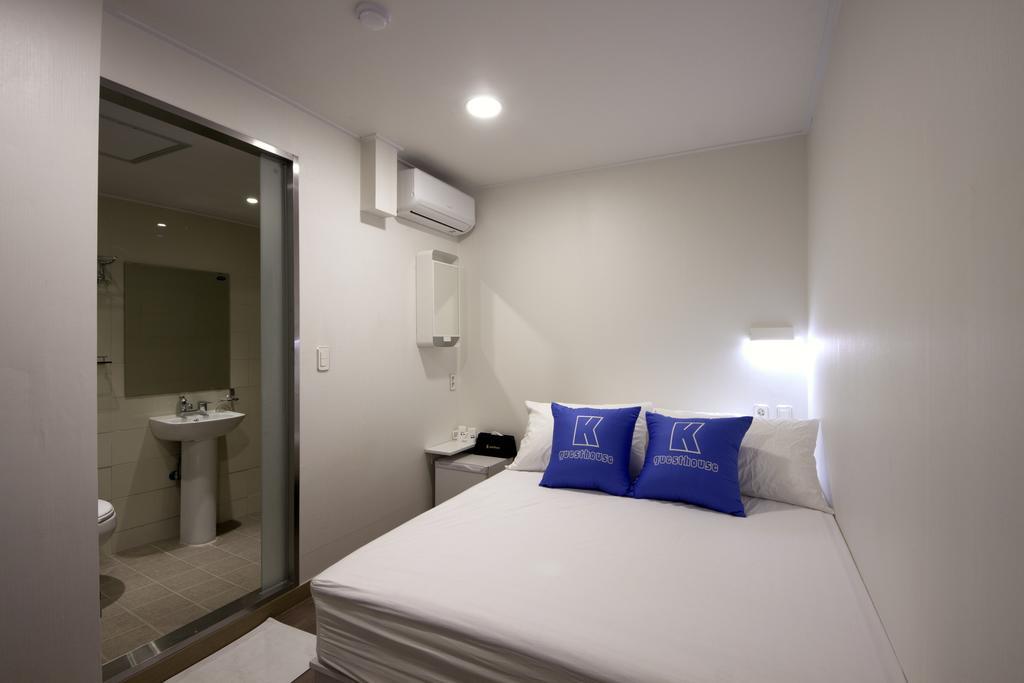 K-Guesthouse Myeongdong 1 Сеул Номер фото