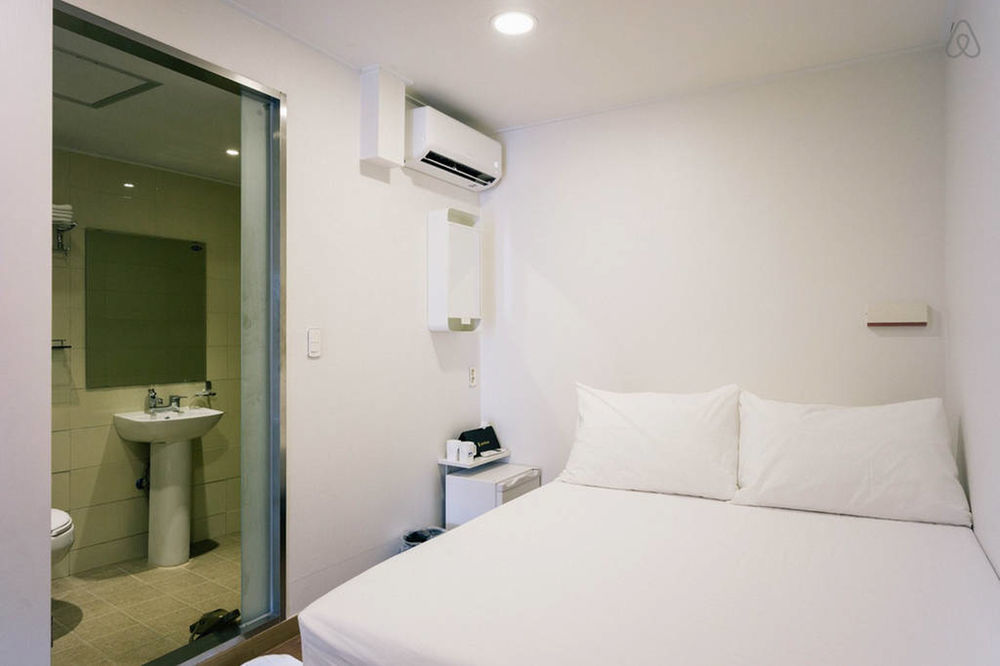 K-Guesthouse Myeongdong 1 Сеул Экстерьер фото